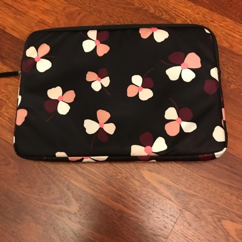 COPY - KATE SPADE Laptop Computer Case